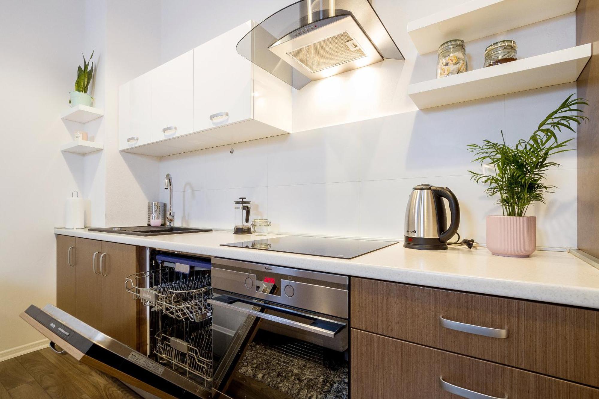 Апартаменты Main Station - 8 Rakowicka Street Краков Экстерьер фото
